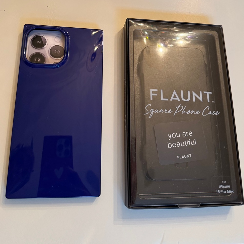 FLAUNT Square IPhone Case